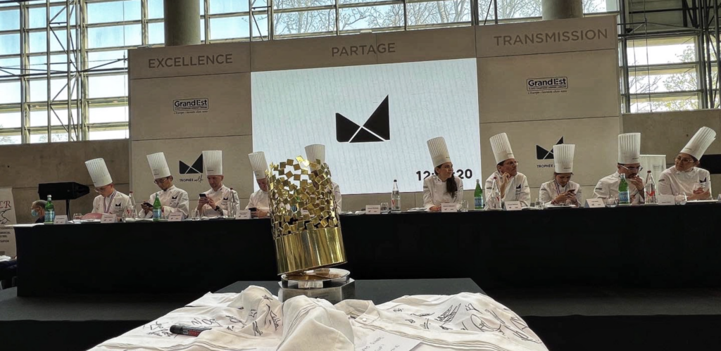 Trophée Mille International dedicaces chef habits