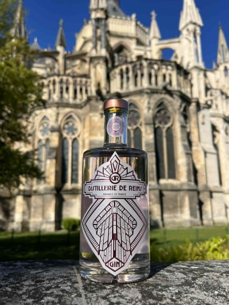 gin biscuit rose cathédral de reims
