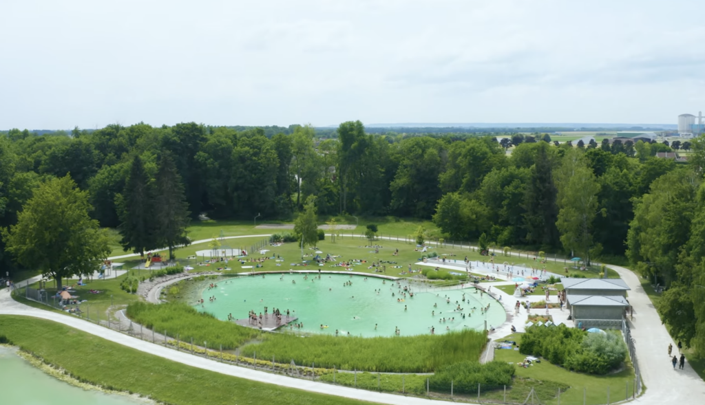 Vue générale du site de baignade naturelle de Connantre